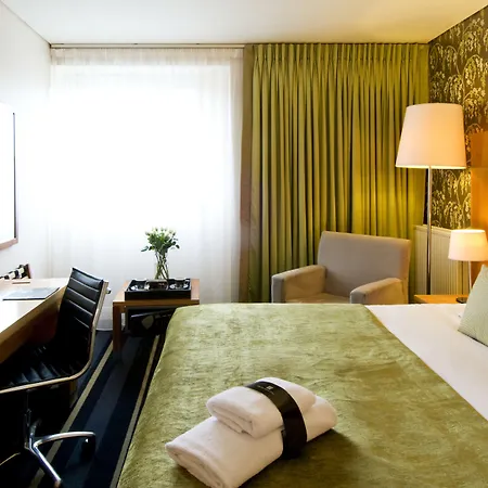 Отель Four Points By Sheraton 4*