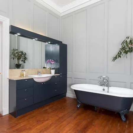 Villa Blossom Mansion *