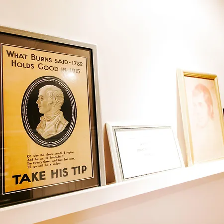 ロイヤル ブリティッシュ プリンセス ストリート 4*