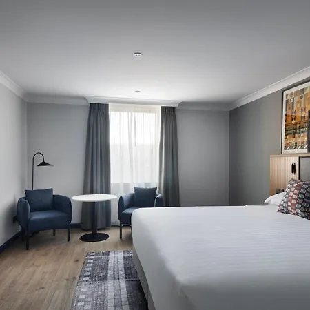 Szálloda Marriott Holyrood 4*