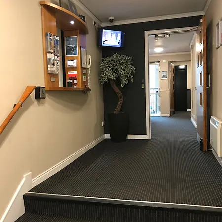 Apartahotel The Knight By Mansley