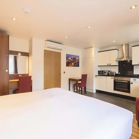 Apartahotel Holyrood