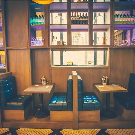 The On The Mile Hotel