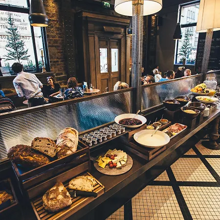 Hotel The On The Mile 4*