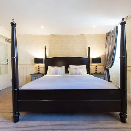 Hotell Grove House
