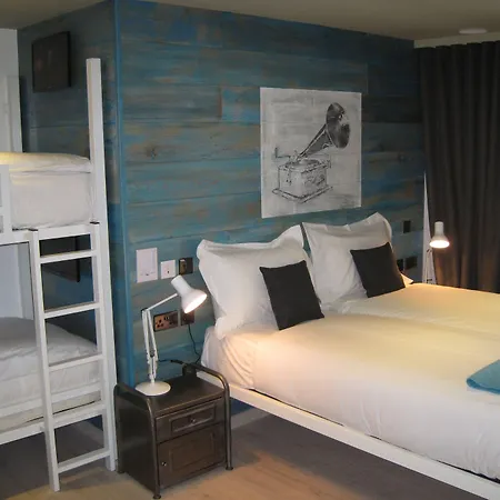 Stay Central Hotel 3*