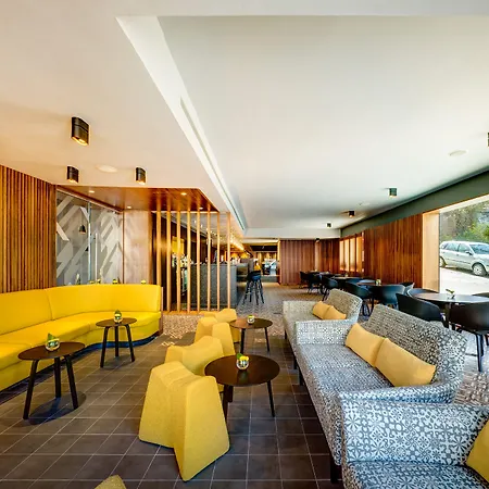 Hotel Apex Of 4*