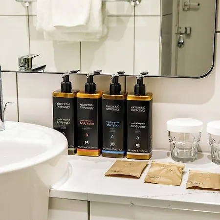 Mount Royal By The Unlimited Collection 4*