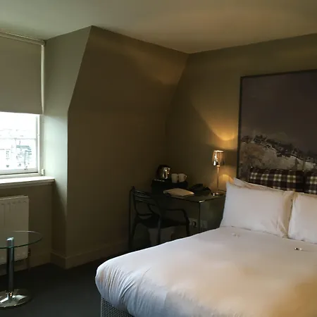 B+B Edinburgh 4*