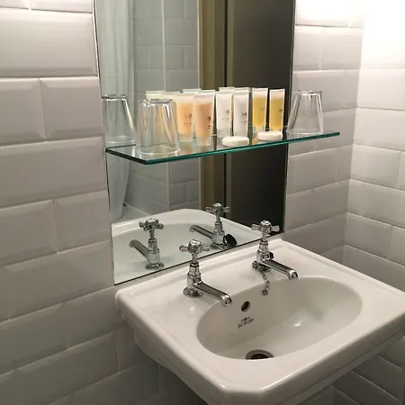 B+B Edinburgh Edimburgo
