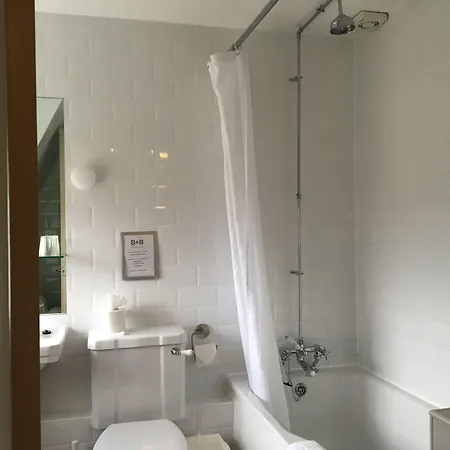 B+B Edinburgh Hotel 4*