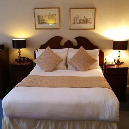 Royal Scots Club 3*