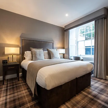 Royal Scots Club Hotel