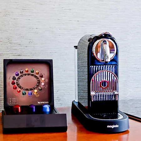 The Glasshouse, Autograph Collection Otel