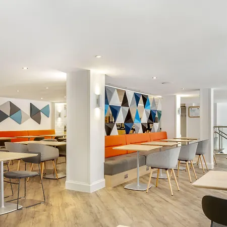Express Centre By Ihg 3* Edinburgh