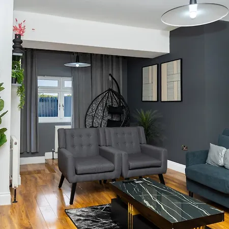 Luxury 5bd, Gym, Parking, Bus To Airport, Sleeps10 * Edinburgh