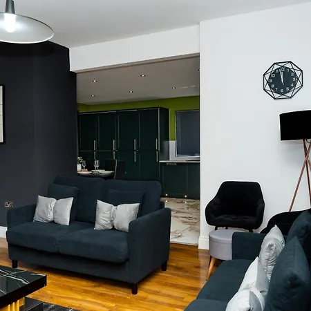 Luxury 5bd, Gym, Parking, Bus To Airport, Sleeps10 Edinburgh