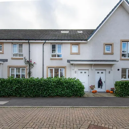 Elegant 4br Home, Parking, Centre, Sleeps7 * Edinburgh
