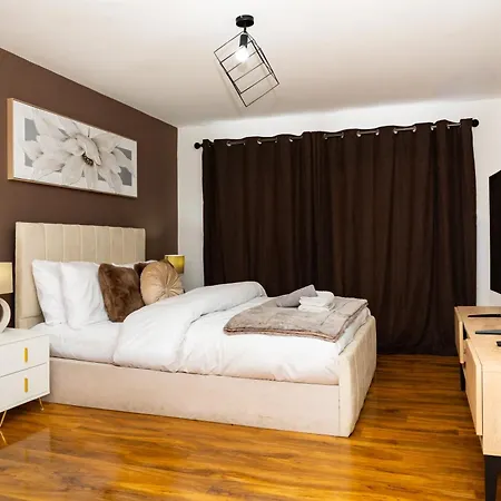 Luxury 5bd, Gym, Parking, Bus To Airport, Sleeps10 Edinburgh