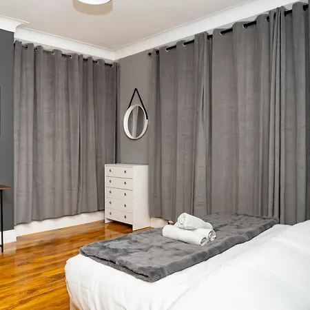 Villa Luxury 5bd, Gym, Parking, Bus To Airport, Sleeps10