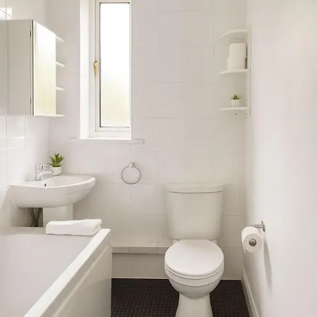 Bright & Spacious 2 Bedroom Flat Lägenhet Edinburg