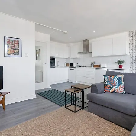 Leith's Bright Abode דירה *