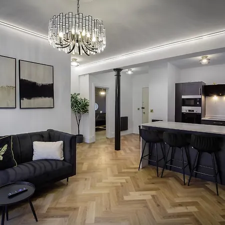 Royalmileluxe 2bed * Edinburgh