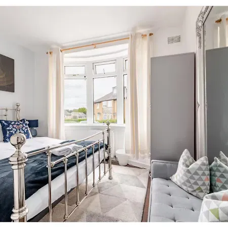 Elegant Flat In A Serene Neighbourhood Apartamento *