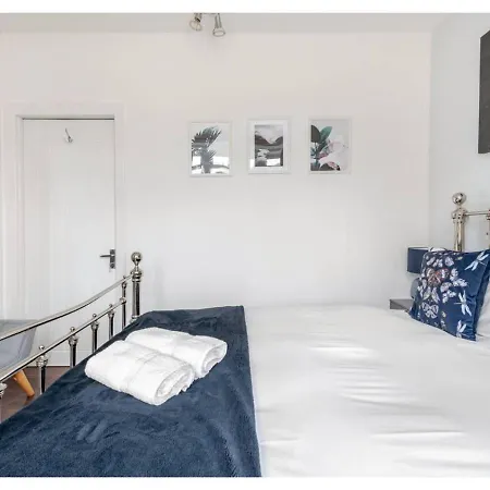 Elegant Flat In A Serene Neighbourhood Edimburgo