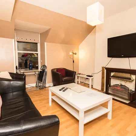 Apartment Two Bedroom In Newtown
