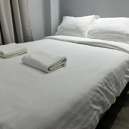 Centre Ground Floor 3 Bedroom Apartman