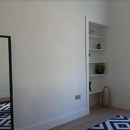The Grandeur Apartment Edinburgh