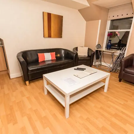 Apartment Two Bedroom In Newtown Edinburgh