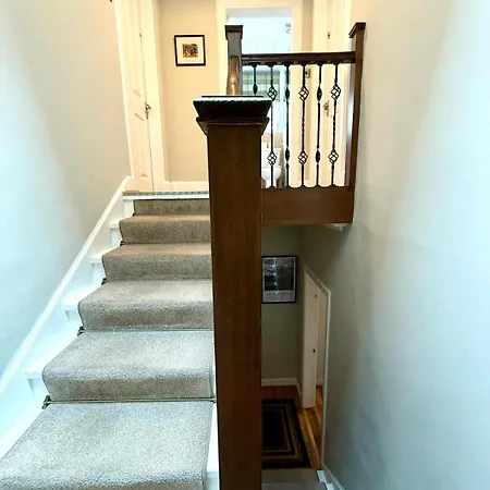 Historic Mews House 2br In Centre * Edimburgo