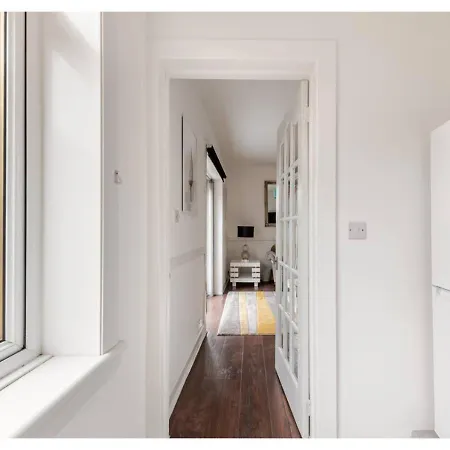 Elegant Flat In A Serene Neighbourhood