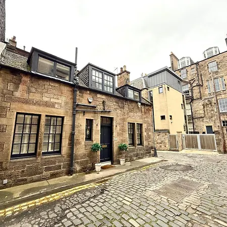 Historic Mews House 2br In Centre Apartamento Edimburgo