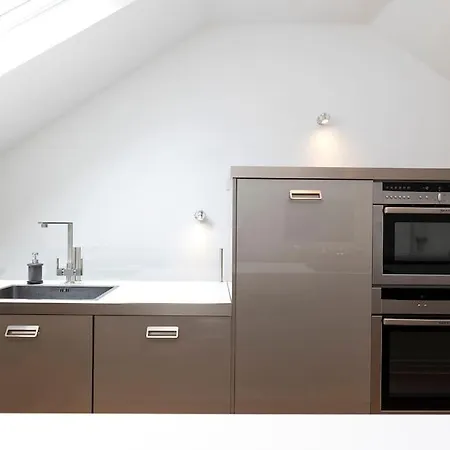 Apartment Luxury Centre Coach House, Garden & Balconies Edinburgh