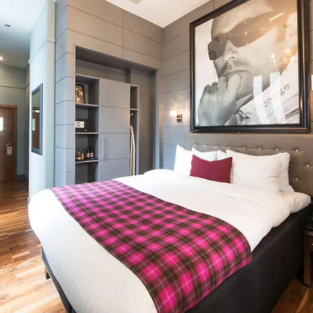 Angels Share 4* Edinburgh