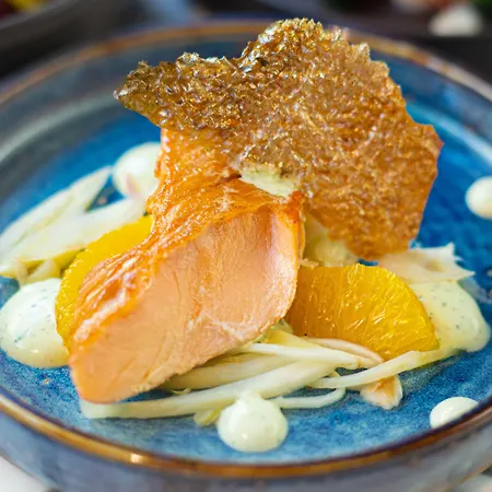 ル モンド ホテル