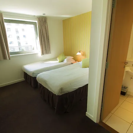 Ocean Serviced 4*