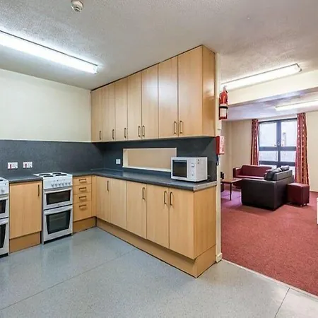 Euro Halls Apartamento *