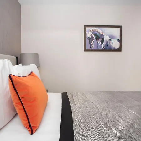 Hill Place 4* Edinburg