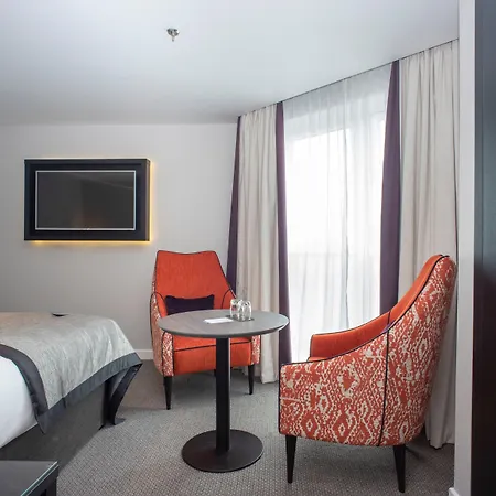 호텔 Hill Place 4*