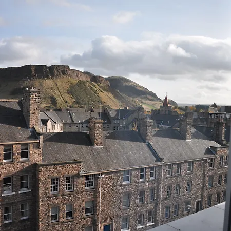 Hill Place 4* Edinburg