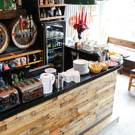 St Christopher's - Original * エディンバラ