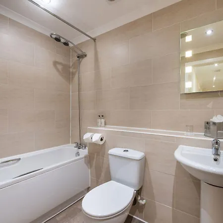 Fountain Court - Harris 4*