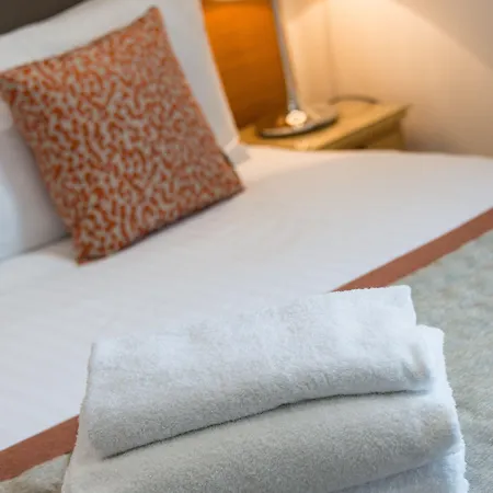 Fountain Court - Harris Apart Otel