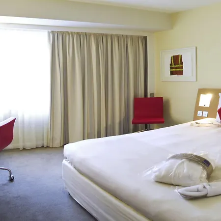 Novotel Park 4* אדינבורו