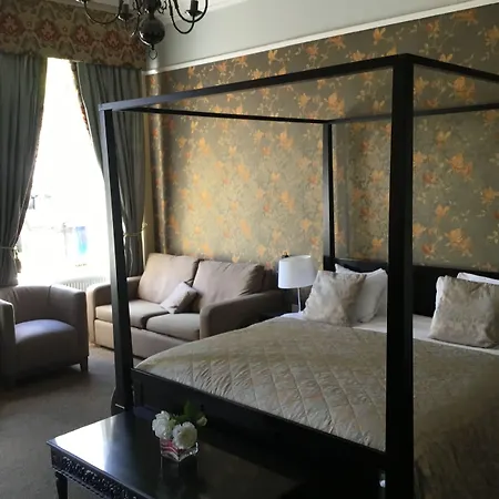 Ξενοδοχείο The Salisbury 4*