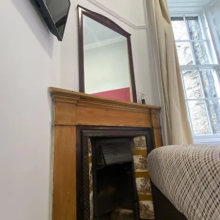 Regent House - Centre 3*